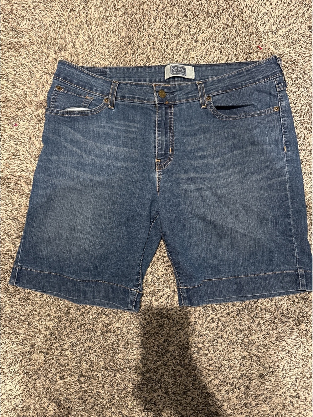 Levi's Signature Denim Shorts Size 14